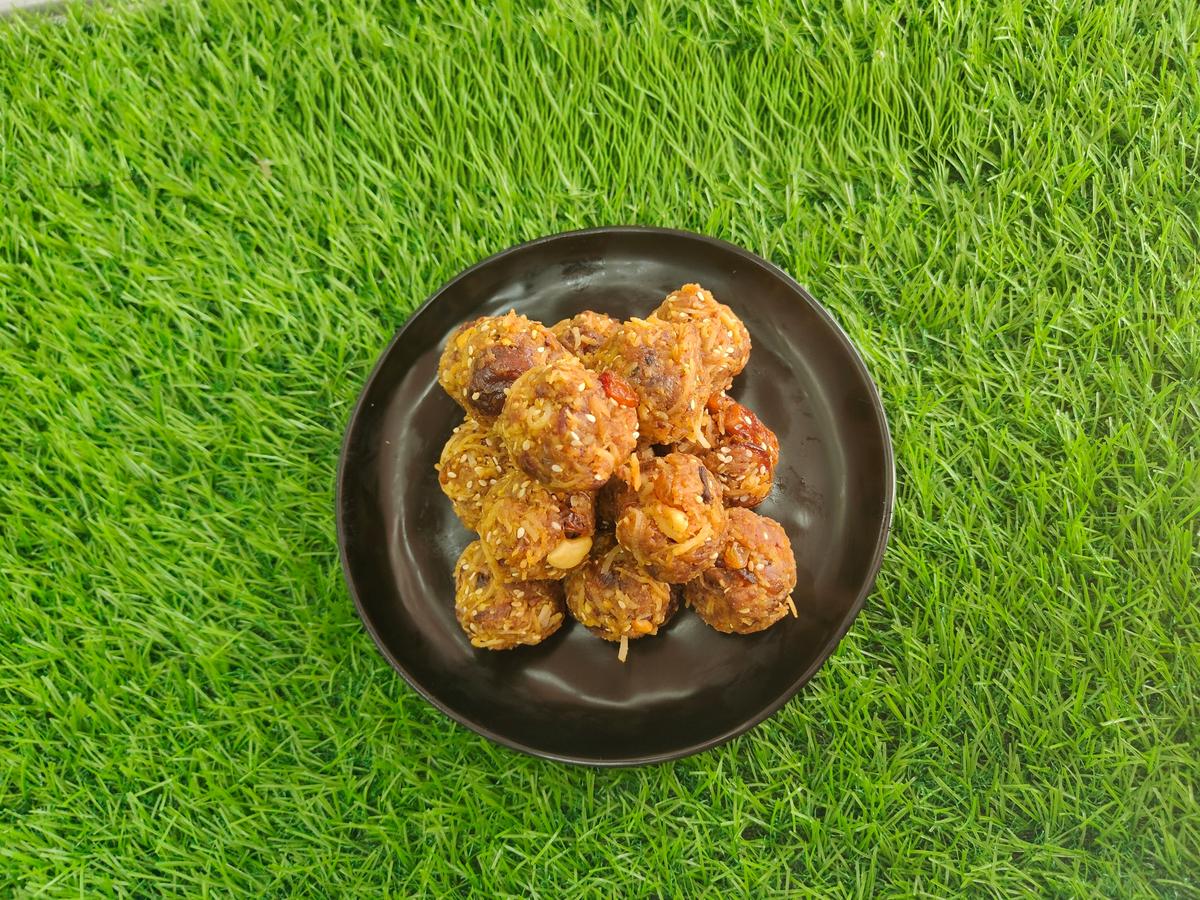 Dry Fruits Laddu