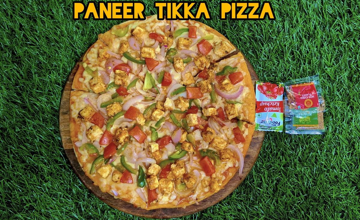 Panner Tikka Pizza (Onion, Capsicum,Tomato,Panner Tikka)