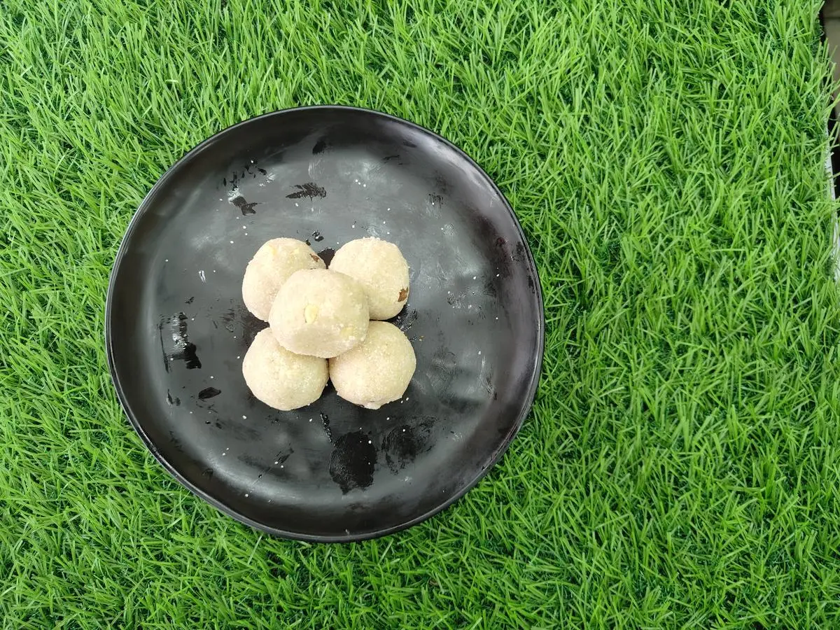 Rava Laddu